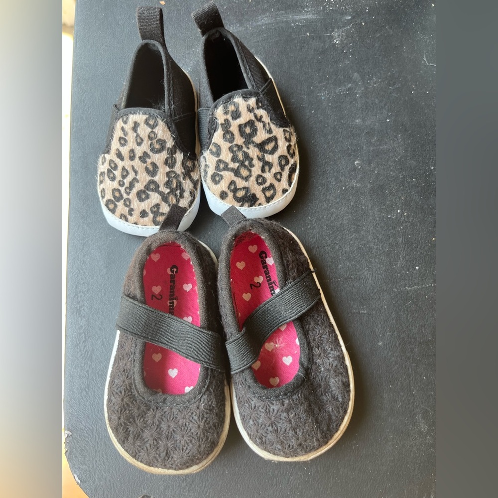 Baby girl shoes.